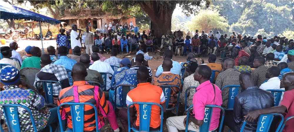 A gathering of smallholder farmers